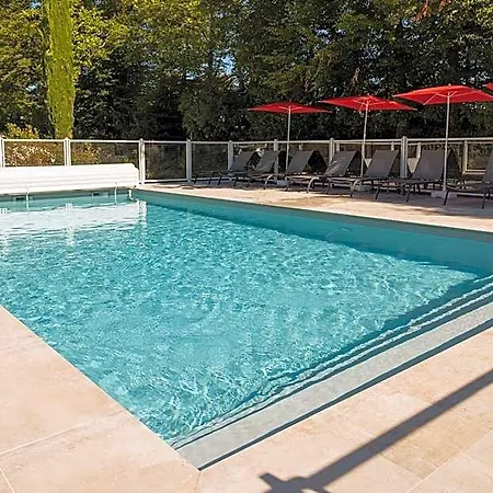Ibis Lyon North 3*
