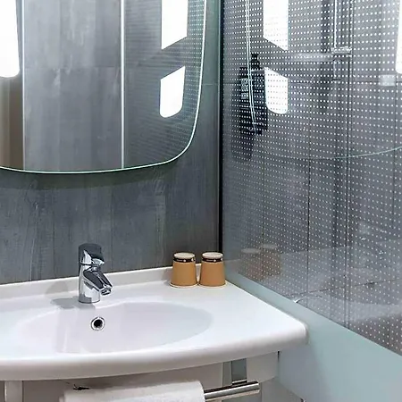 Ibis Lyon North Szálloda